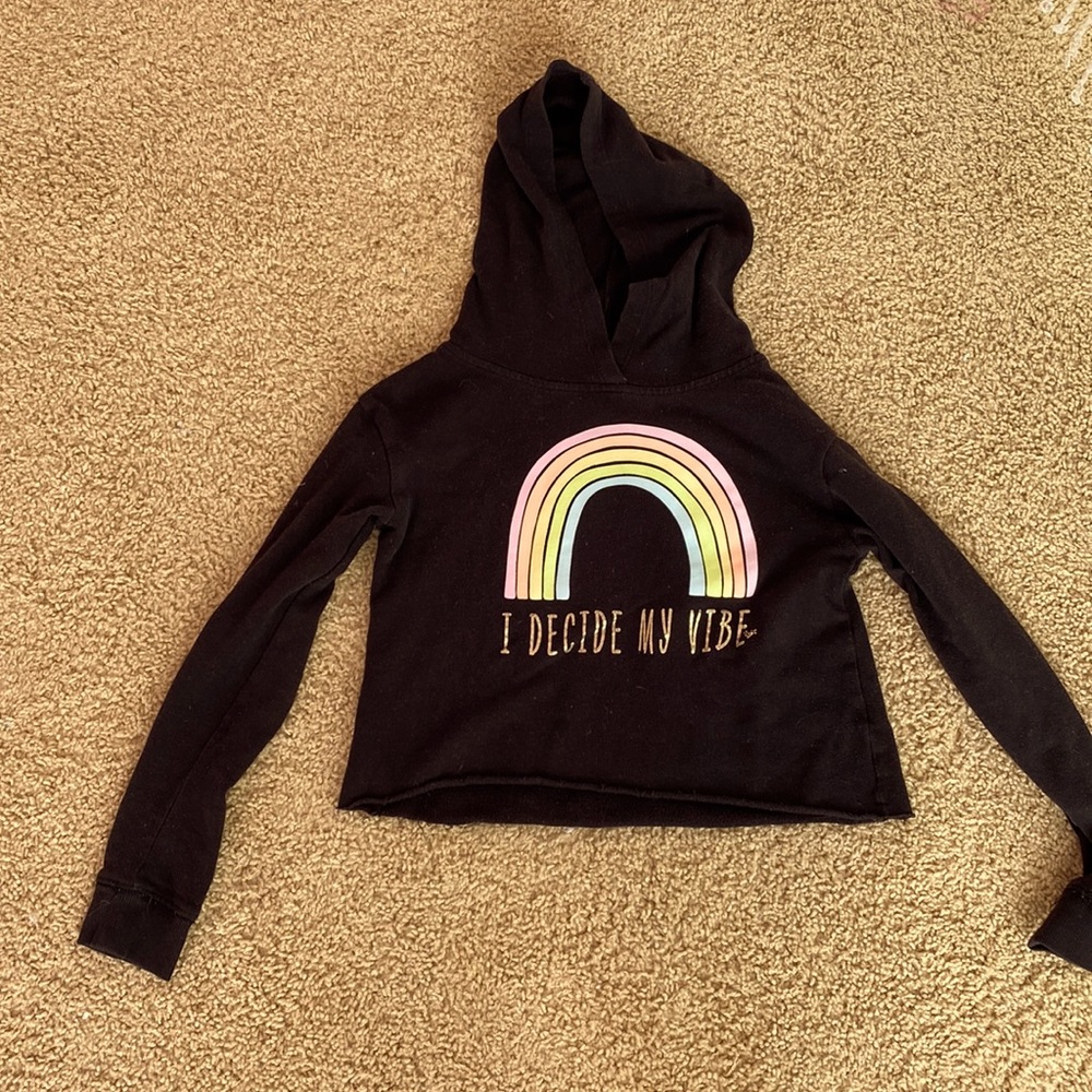 Black sweat shirt